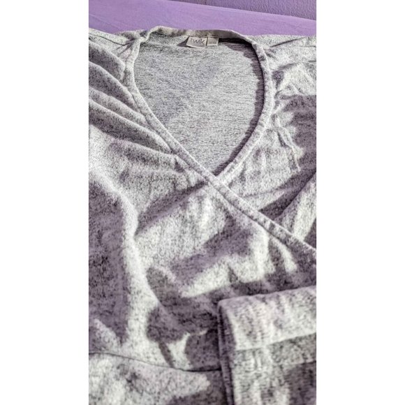 Long sleeve v shaped wrap top (xs) - Picture 6 of 6